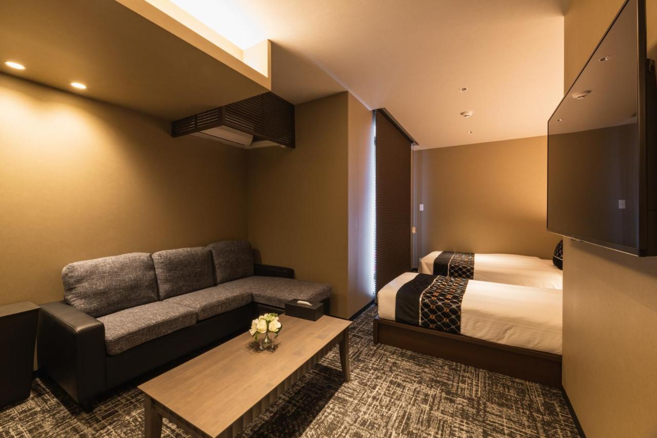 Grand Base Kagoshima Chuo Aparthotel Екстериор снимка